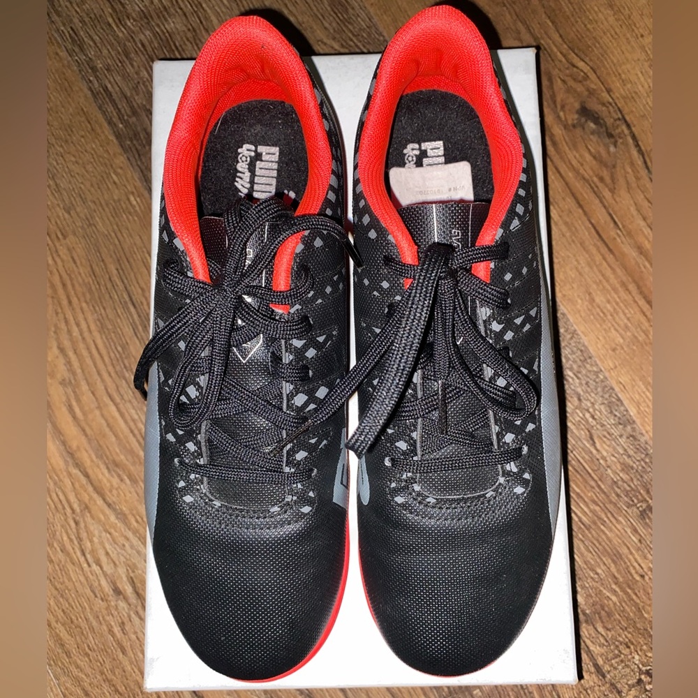 New Puma Black Sneakers with Red Highlights